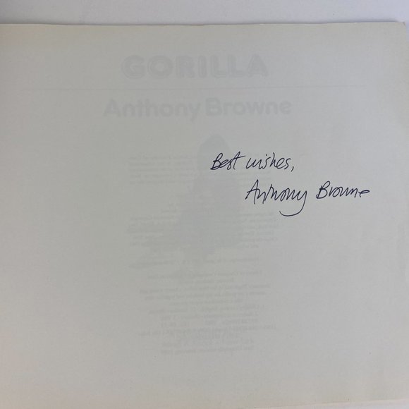 SIGNED Gorilla soft cover by Anthony Browne, vintage children's book - Picture 2 of 5